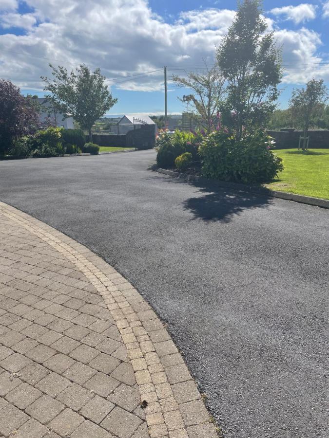 Garden Chalet Oranmore Apartment กัลเวย์ ภายนอก รูปภาพ