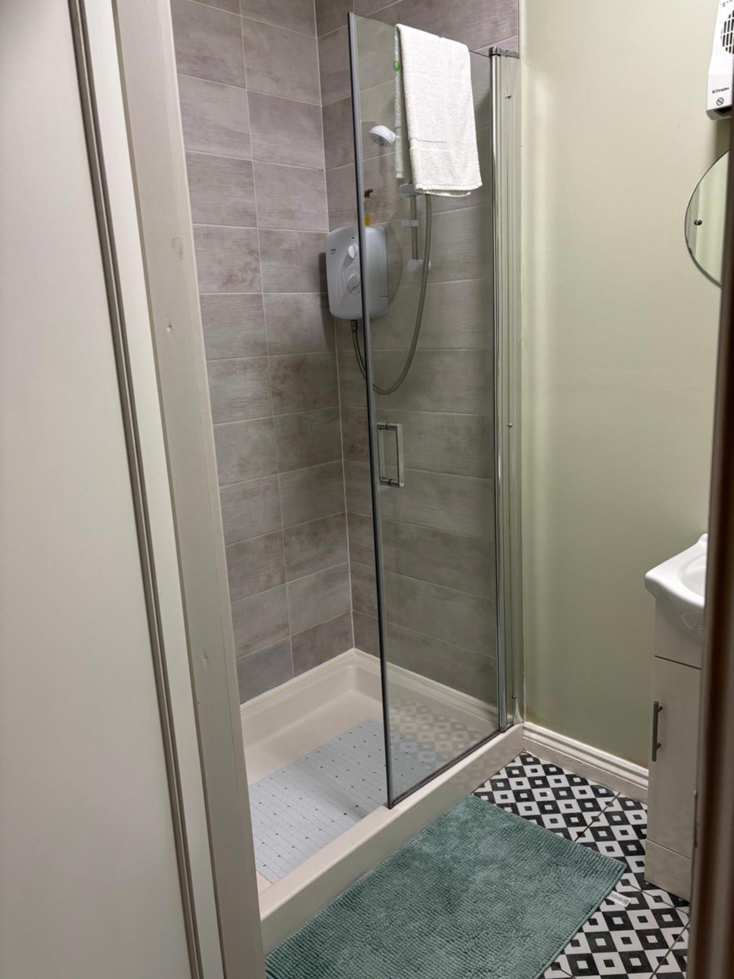 Garden Chalet Oranmore Apartment กัลเวย์ ภายนอก รูปภาพ